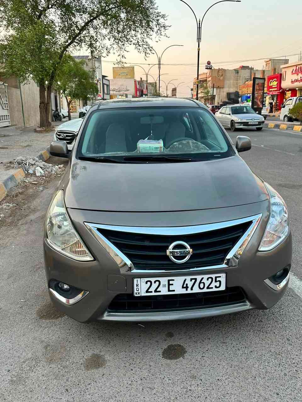 نيسان سني هندي 2016 قطعتين رش باب سائق جاملغ حافة البنيد شويه الباقي مكفول السياره حلوه وجاهزه كير محرك صدر تخم تاير تبريد سنويه هزه ورقم جديد بسمي مكان السياره مجمع الدور السعر 85 بيها مجال ‭***********‬
