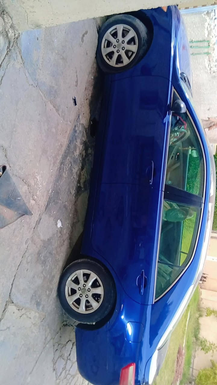 كامري 2007 se
وراد امريكي حادثها جاملغ وبنيد خفيف 
السياره متروكه 10 سنوات واني اخذتها 
رشيتها عام جان صبغها جارد من فضلات الطيور 

ماشيه 65 الف مايل يعني بحدود 110 الف كيلو 
داخلها شركه 
كير مكينه مكفولات شرط فيوز ما مبدل لا جطلات ولا هوسه بلاد المكينه وتفرعاتها 

داخل الجنطه شركه عالبلاد من بطاين من كاعياتها الاصليه الحوض جديد حته حك الشركه والعده بيها 

مسويلها ادامه كامله 
باتري ونوزلات تفصيخ اصلي وبلكات دنسو مالات الشركه 
راديترات ما بيهن شي بس بدلتهن تفصيخ جدد شركه ومي راديتر اصلي 

تبريد شرط تطفي ما تتحمل برودته وفر 

مازدات جدد تفصيخ ومنضومه زنون عالي ناصي 
تبريد ثلاجه 
نقصها بس بولش والوياله تنصبغ 

كتلوكات الشركه وسويجات 2 
رقم دولي باسمي 
*********** اتصال و واتساب 
بغداد السيديه
