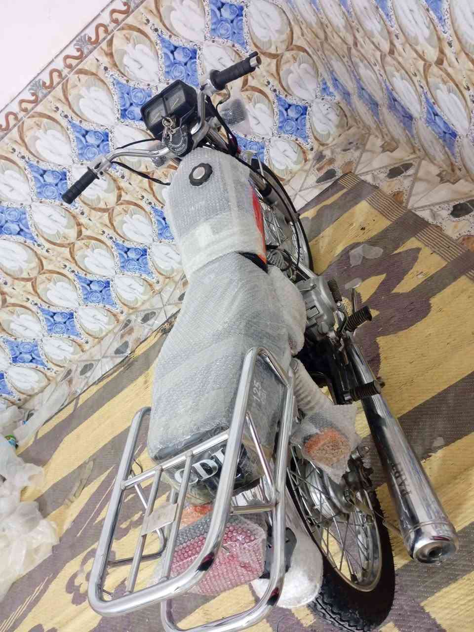 سلام عليكم دراجه للبيع شلامجه الصلي موديل 25 ارواق سكنر كهربائيات شغاله محرك مكفول كفاله مكان #الشطره طريق ال عمار 
وهاذه رقمي   ‏‪***********‬‏السعر 600

