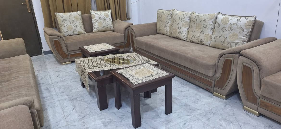 تخم مع طبلات ١٢ مقعد بغداد السعر ٦٠٠ وبي مجال
***********
