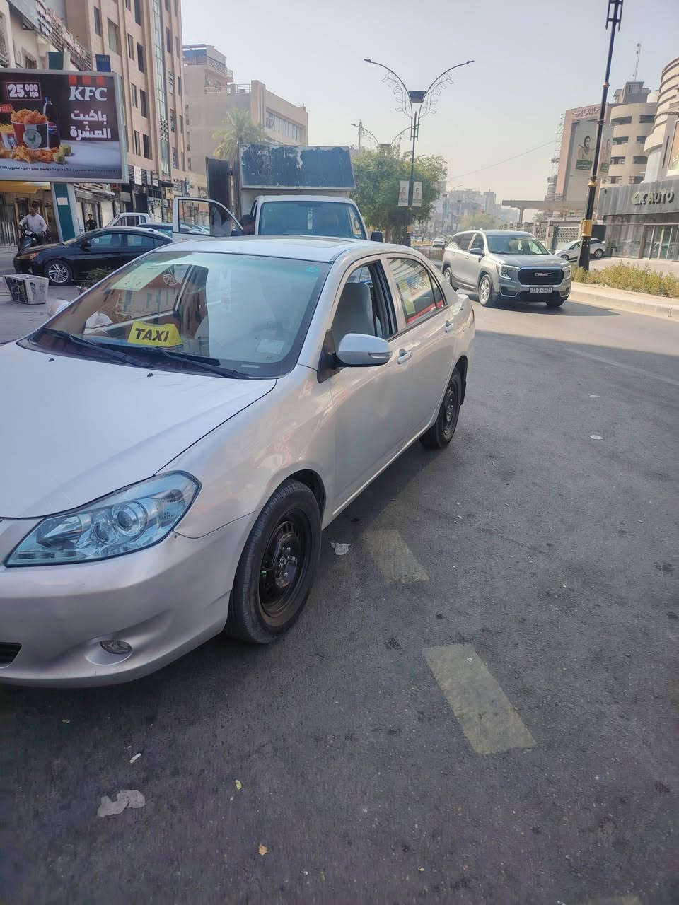 سلام عليكم اخوان سياره بي وايدي ج3للبيع سياره نضيفه حيل سياره تخم تاير كير محرك تبريد ثلج سياره بيه شاشه سياره رقم انكليزي بسمي سياره مفحوصه من هزه وسونار وغرمات سياره مصفره من كلشي سياره جاهزه كامله مال جناي المكان حي الجهاد المكاسب ***********
