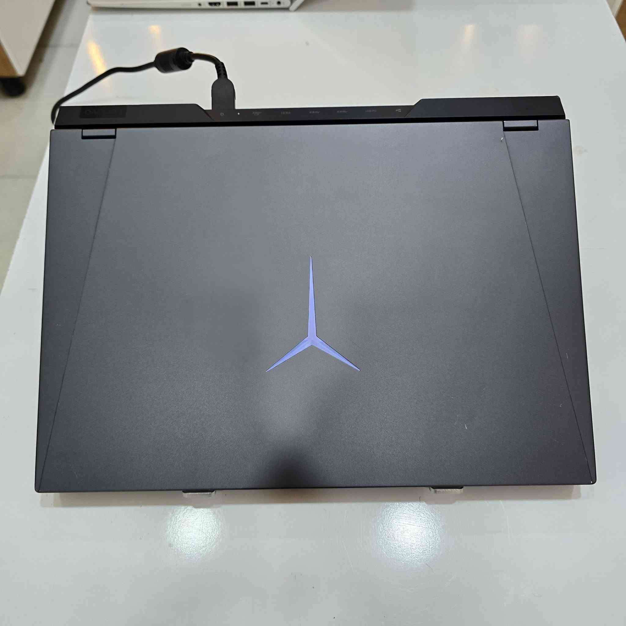 💻 Lenovo Legion 5 Pro
🧠 المعالج: Ryzen 7 5800H

🎮 كرت الشاشة: RTX 3070 8GB — 140W

💾 التخزين: 1TB M.2 SSD

🧠 الرام: 32GB 

🖥️ الشاشة: 16 إنچ — 2K — 165Hz — HDR — Super

🔌 الشاحن: 300W
لابتوب نظافه ١٠٠% 
عنواني بغداد موجود توصيل 
***********
