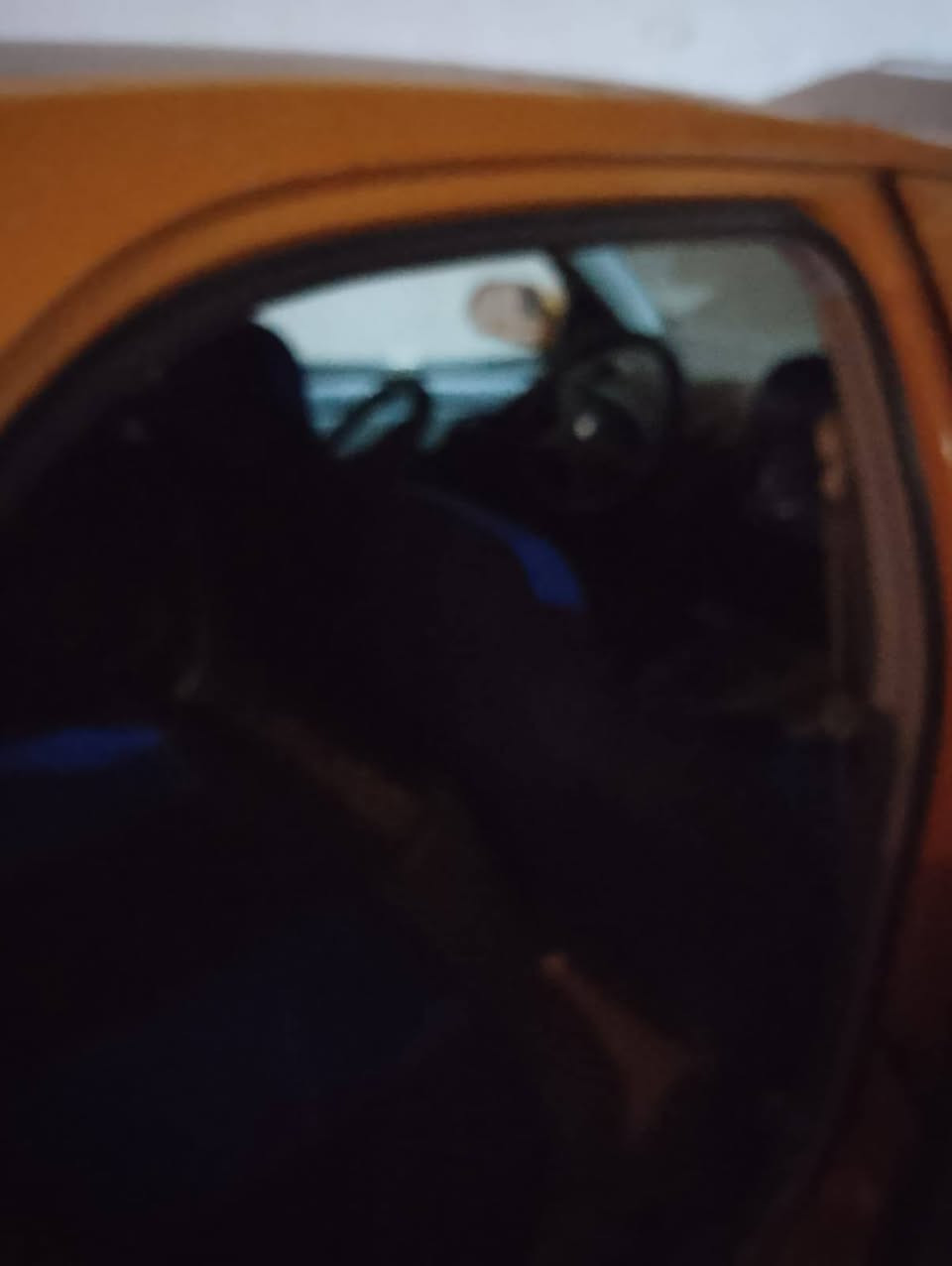 السلام عليكم شيري للبيع يمكن ماكينه كورولا جير عادي بديع حلو مكينه وجير بدي كلها كفاله سياره مكانها بصره ابو الخصيب حمدان السعر 10 عادل المراوس مستعجل على بيعتها جديده *********** راعيها ما اندله رقم بصره الماني
