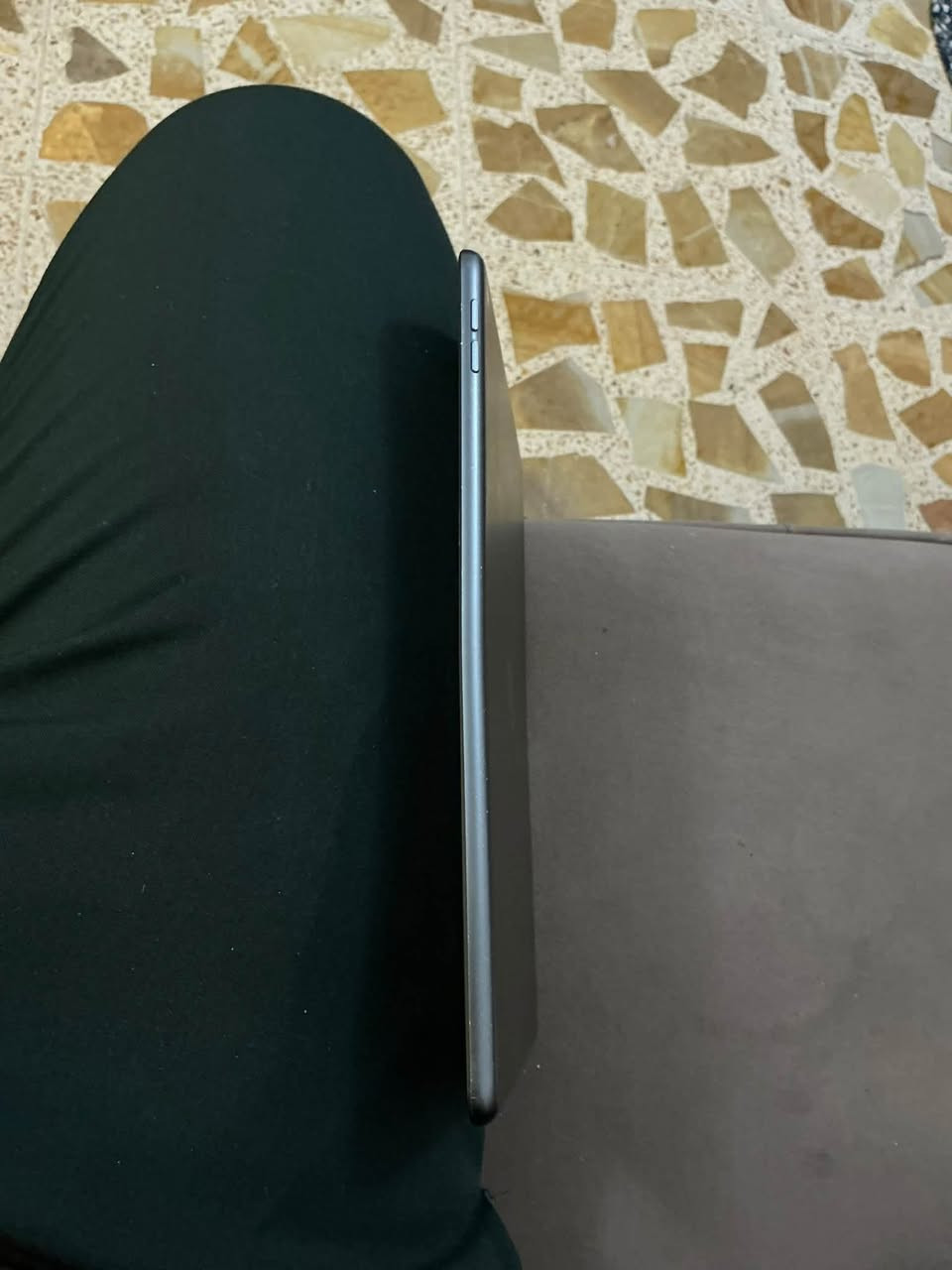 ايباد ٩ • ٦٤ • بطارية فوق٨٠٪