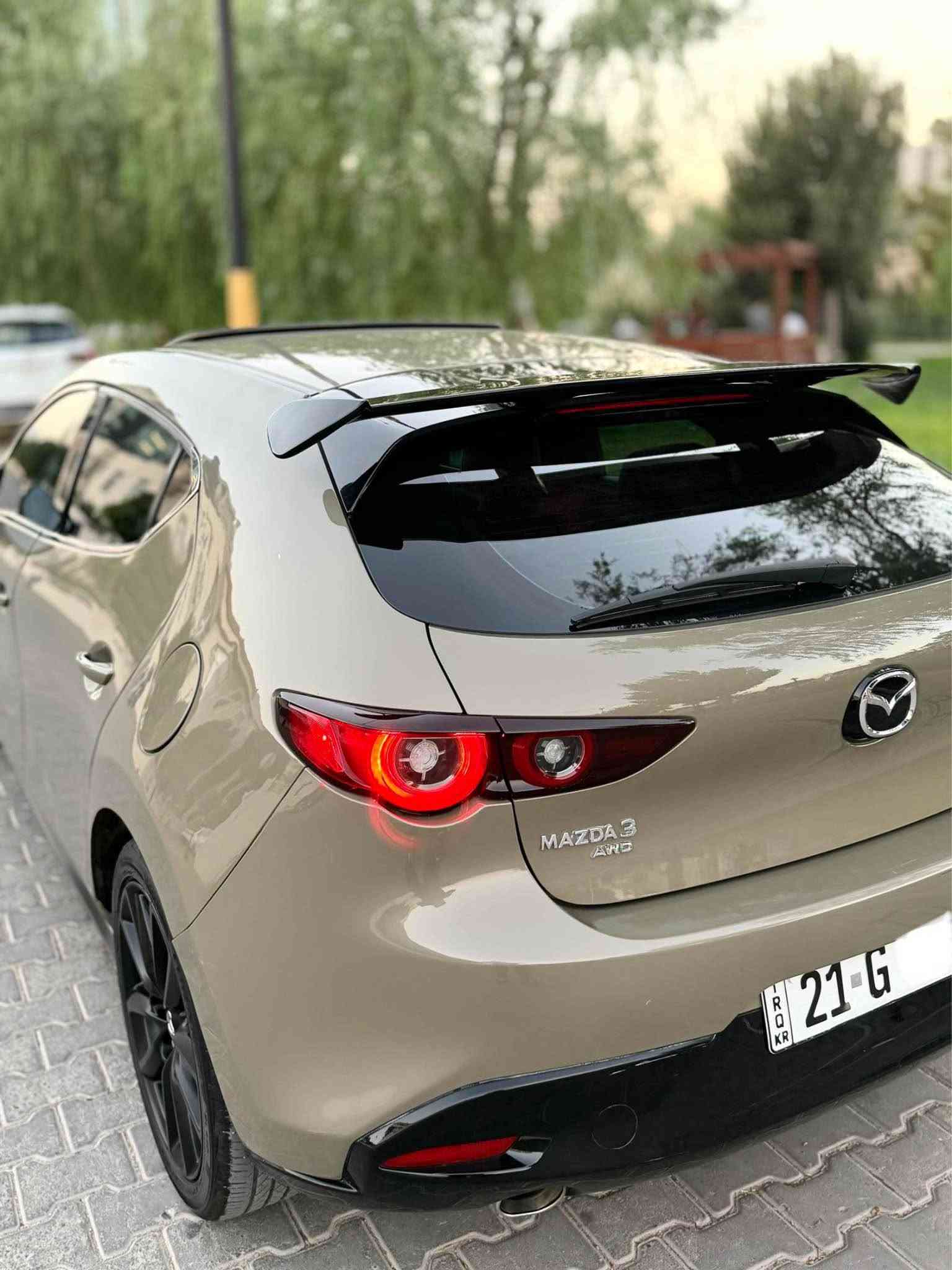 mazda 3 carbon torbo 2024
نمونە لە جوانی 
رەنگی عەسکەری دانسقە 
پێش کەپس 
سڵاید 🌚
ڕادار ٣٦٠ 
کامێرە 📷 
کوشن جڵد ( کارەبایی _ کوشن خەزنی ناو قەیسی و شاموا و جڵد )
ماوەی ڕۆیشتوو تەنها ٢١ هەزار 
دەبڵ ئەکسل
مەکینە دوونیوی تۆڕبۆ 🔥🔥
ڕەقەم و سەنەویی و ژینگەی تازەیە 
ئێرباگ بەس شانی سایەق 
گێڕ و مەکینە و کارەباییات و ئەکسل و تەقە و ڕەقەو دار و بەرد بەشەرت 💯
بۆیاخ تەنها دوو پارچە ( دەرگایی دوای سایەق ، چەمەلەغی دوای سایەق ) 
سەیارەکە نموونەیە لە جوانی 
بۆ ڕەقەم شانسی نامە بنێرە 
نرخی 149 گەڵا و مامەڵەیەکی برایانە 
📍سلێمانی
***********
*********** السليمانية, العراق
