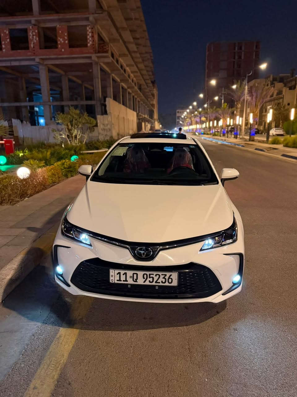 كورلا 2024 هايبرد فول مواصفات كشن كهرباء✅
ممشى السيارة :٢٠ الف كيلو فقط ☑️

كفالة عامة بيها فقط شكم رصعة بسيطات مسحوبات pdr‼️

مواصفات :
فتحة سقف
كشن كهرباء ⚡️
داخل احمر جلد♥️
رادار امامي☑️
كامرة خلفية📷
شاشة جبيرة🖥️
تحكم ستيرن 
أوتو هولد بصمة 
هايند بريك بصمة🫆

السيارة بحالة الوكالة مناقصها شي ✅
هزة جديدة بهذا شهر✅
بأسمي تحويل ثاني يوم✅
السعر:152 بيها مجال بسيط ‼️☑️
مكان السيارة بغداد ظهر مستشفى اليرموك🏠
للتواصل : *********** متوفر واتساب
