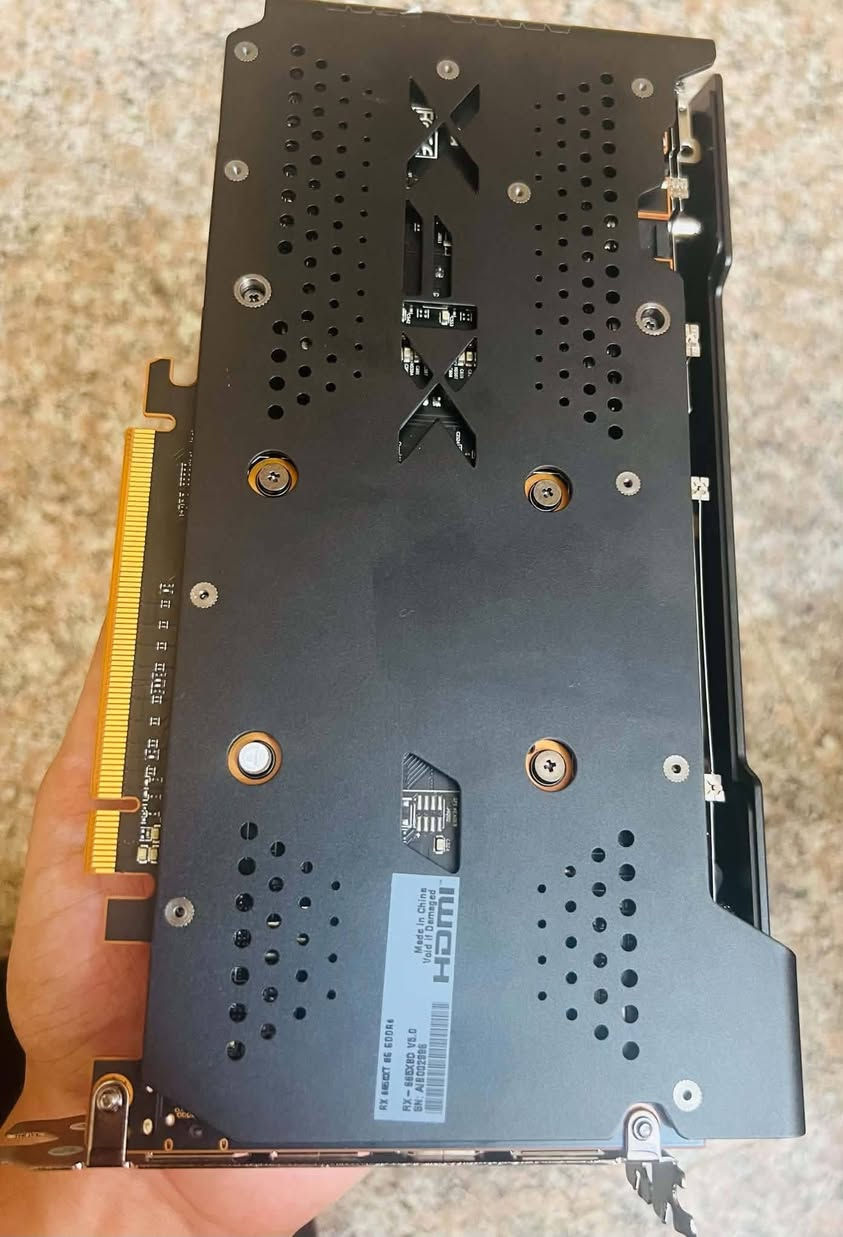 السلام عليكم
مكلف بالنشر 
كارت الشاشه RX 6650 XT للبيع جديد   غير مستخدم بس كرتونه مالته مفتوحه سعره 400 ألف مكاني بغداد البلديات 
 الرقم التواصل ***********

