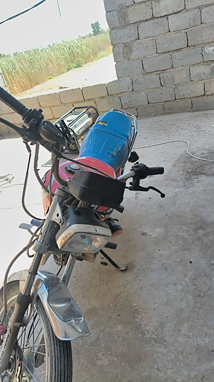 سلام عليكم ورحمة الله دراجه البيع موديل 23 الدراجه المكين مكفول بس بعض الخدوش بي الدراجه الدراجه 5 كير مكان الدراجه بغداد المحموديه اي استفسار ***********
