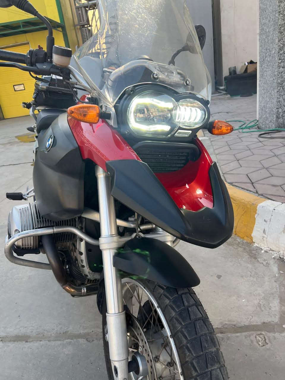 السلام عليكم اخوان / من رخصة الادمن
Bmw gs 1200 موديل 2008
رمبه بحالة الوكاله من كلشي
الدراجه طك كارتون وفول تزويد
بجم لد اصلي درع مكينه ودرع ع كاردن
سويجات الاصليه مالتهه عدد 2
ريمونت سرقة
وباقي مواصفات ال جي اس معروفه
الدراجه جديده جديده جديده
مكاني بغداد ابو دشير

***********
جنط 3 بلاد
واقيات يدات ما شادهن موجودات
كتلوكات الشركه وياهه
 خابر وتدلل

