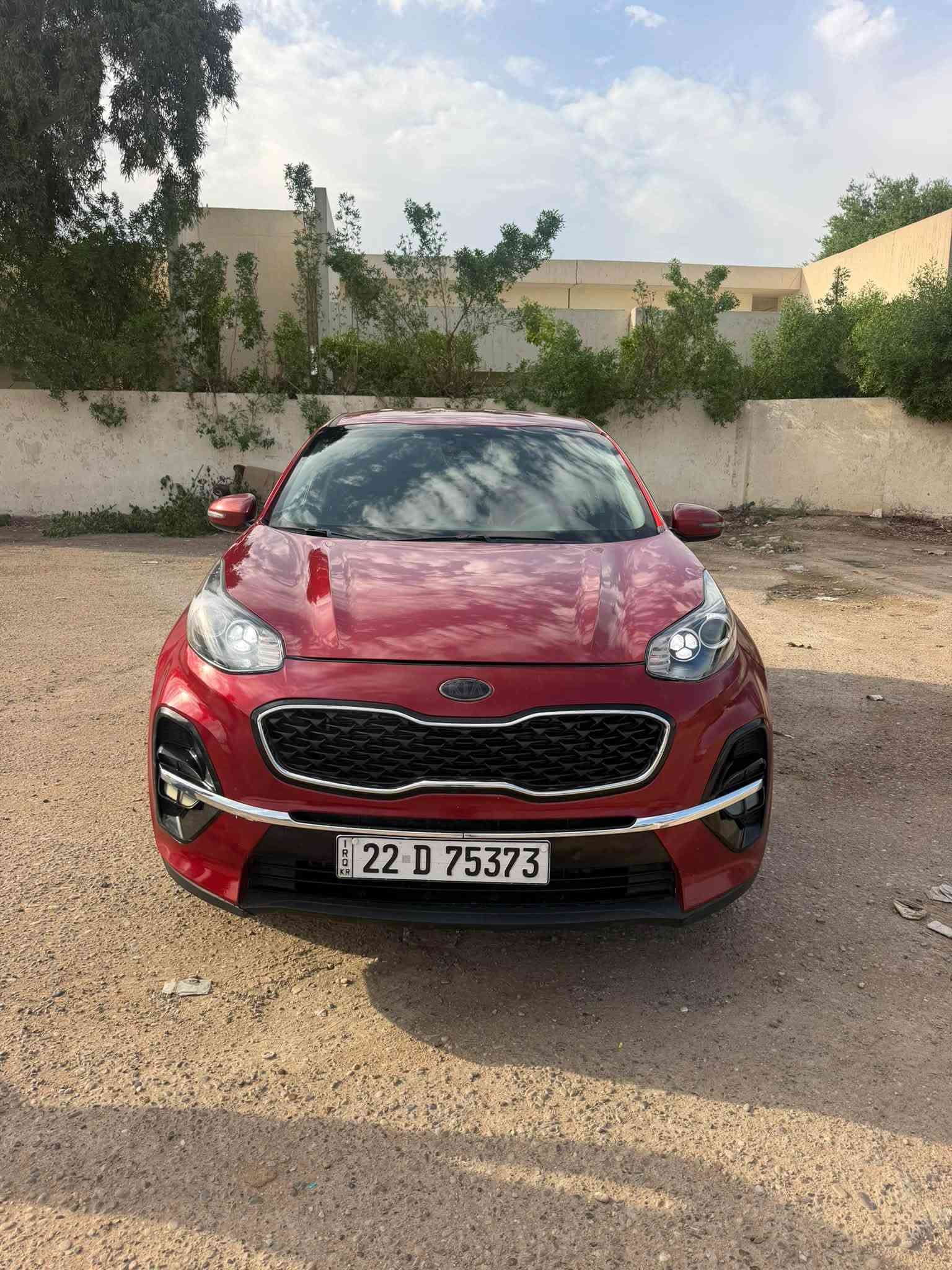 السلام عليكم 
كيا سبورتج ٢٠٢٠ وارد أمريكي
شاشه كبيره تحكمات ستيرن
كشنات  تدفئه  كشن كهرباء وبعد هواي مواصفات
تخم تاير جديد صدر جديد ماتصرف عليهه ربع
الياخذهه بلخير علي
مكينه كير كفاله
حادث باب صدر وجزء من الجاملغ
لغد شاصي كفاله عامه
مكان السياره بغداد البلديات
السعر ١٣٧ وبيها مجال شي قليل
***********
