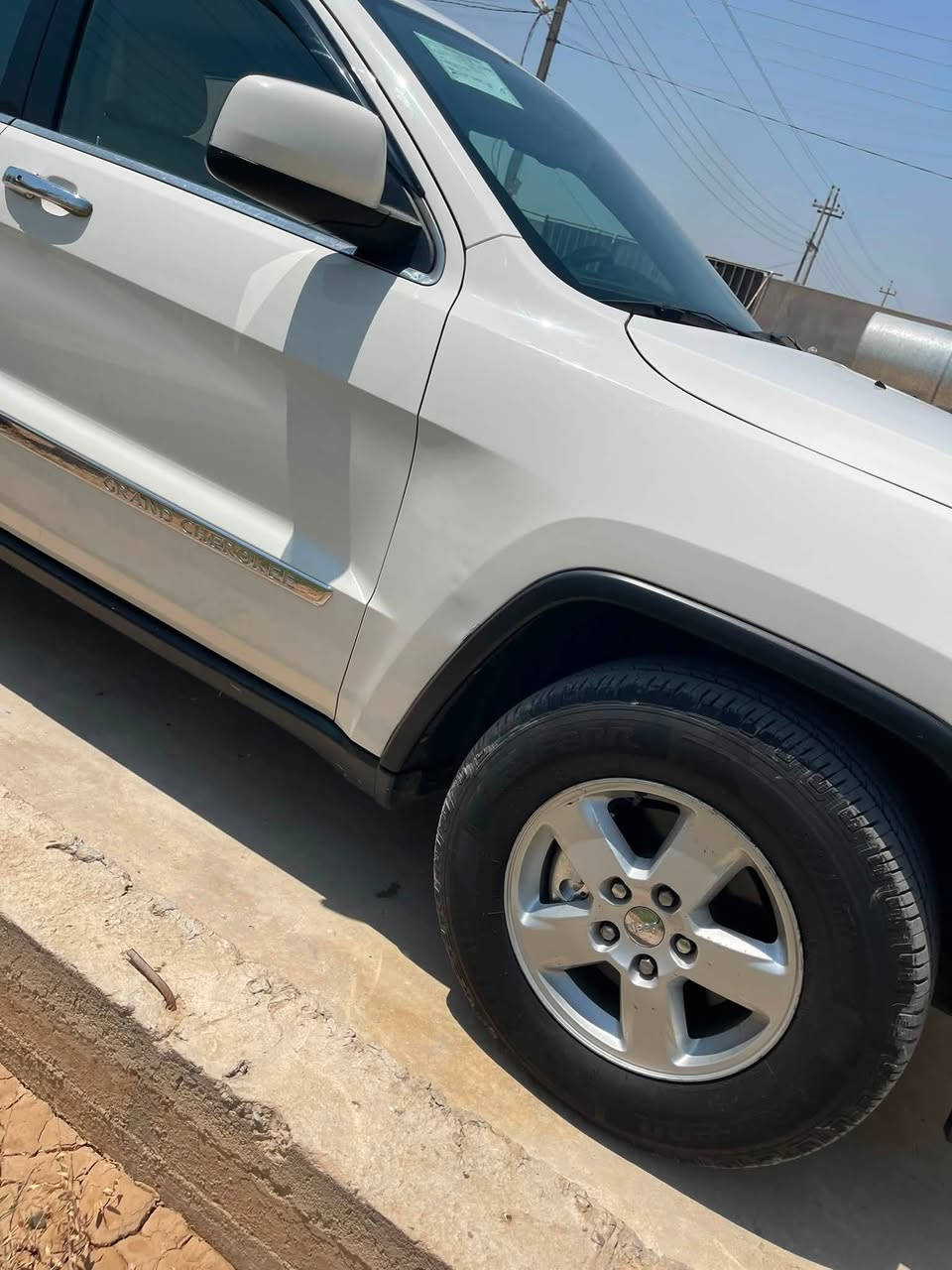 سلام عليكمً جيب مديل ١١ مكينه ٣٦٠٠ ماشيه ١٢٨ بغداد كشن سائق كهرباء حساسات خلفيه كامره دواره شاشه تاب عنوان بغداد سعر ١٣٠ او مراوس اقل *********** ‭***********‬
