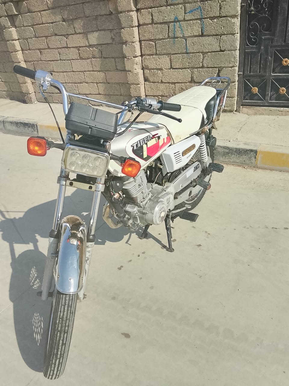 🏍تايكر 2019 
ختم شاصي محرك2019
مكينه نشطه صوت فيلس بس شرط 
لا تبخير ولا تنقيص ولا صرف 
تايرات جديدات  دبلات شغاله شرط 
وايرمنيه شغاله ما عده الايت  
الماطور نضيف  وسعره حيل مناسب اعرف سعره اغله من هيج بس متوازي ع بيعته 
300 وبي مجال 
*********** بي واتساب 
غير متواجد ع فيس
