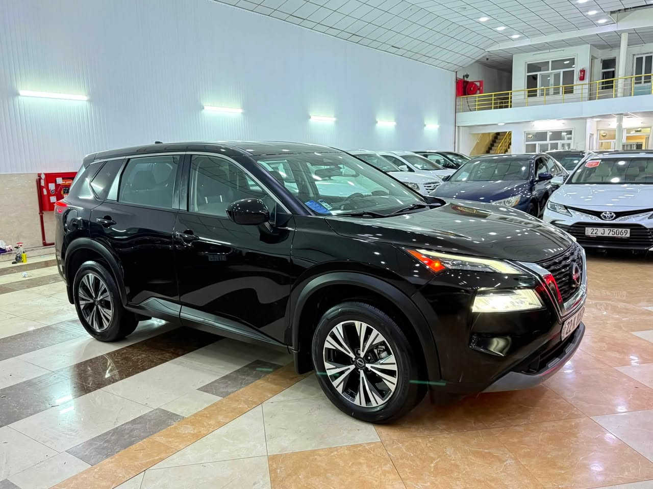 نيسان روگ موديل 2023مواسةفاتl sv4x4 ماشى ٥٠ ميل  سيارة بدون صغ بدون دواخل مكان صغيرة بارد سيارة جديد رقم سنوية كلجديد بسمى مكان اربيل 
***********
