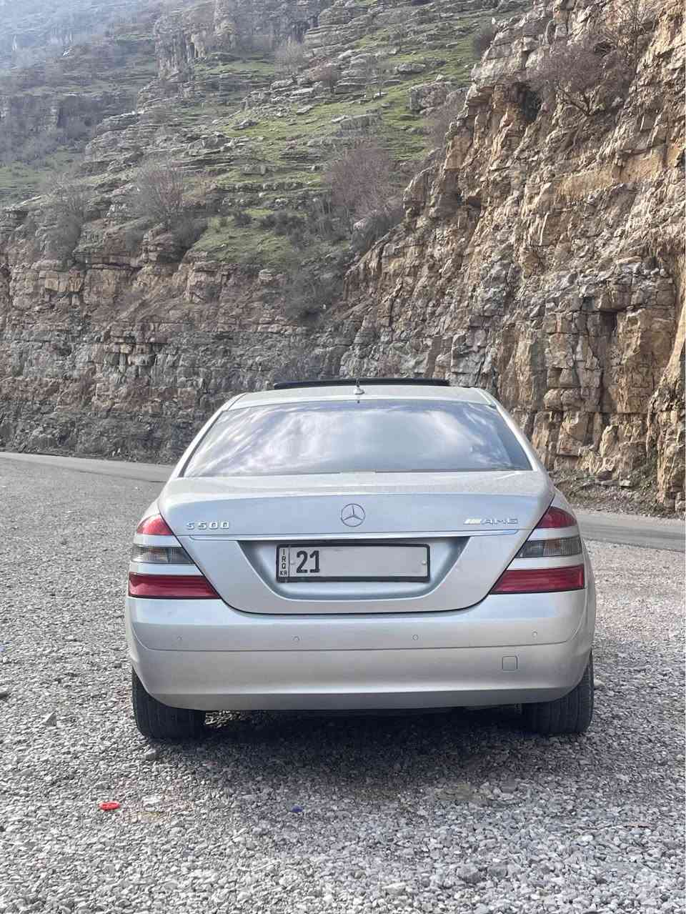 السلام عليكم
مارسيدس s500 موديل 2005 باب قصير للبيع
وراد يابان لون سلفر رقم سليمانية بأسمي هزه و سنويه جديده 
سياره على وضع الشركه بدون اي تحديث او تبديل
بدون حادث بيهه صبغ فقط قطعتين
فول مواصفات 
- سلايد روف
- كشنات جلد كهرباء بحالة ممتازه 
- لايتات زنون عالي و ناصي
- شاشه كبيرة دواره مع كامره خلفية
- كيجات ديجيتال
- فول ايرباك
- ويل كب بلادي
- تبريد بلادي ثلج
- كراسي تدفئة
- جكات كهرباء جميعها شغالة
- جنطه شفط
- برده خلفية كهرباء
- ستيرن صاج
- زراكات لايت
- حساسات امامية و خلفية
- مكينة حجم 5000 V8 جديدة
- تخم تاير جديد اصلي
- شاشة اعطال صفر مسج

السياره على وضع الشركة بدون اي نقص يعني شغل و اطلع

السعر : 16,500 دولار
 (165 ورقة)

المكان : بغداد السيدية

*********** بغداد, العراق
