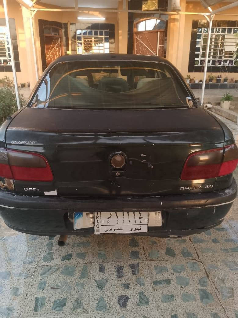 سياره اوميكه بزون 20
موديل 1997 محرك كير شرط لكير عادي مو اوتوماتيك صبغ جماليه  طخه تبديل مابيها 

سعر 40
رقم هاتف ***********
