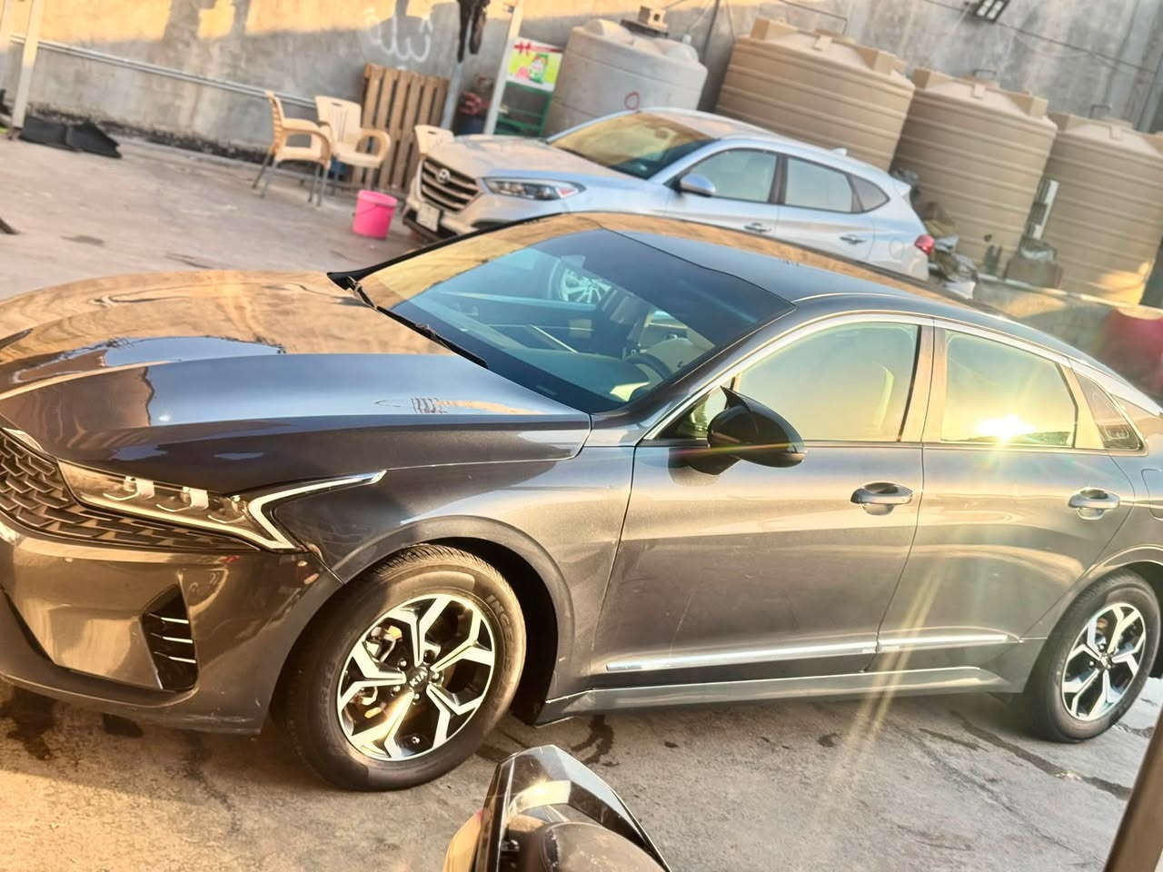 سلام عليكم
كي فايف K5 للبيع موديل 2021

وارد امريكي حادث

السياره بيه قطعين بدون دواخل جاملغ نفسه مصلح ولبنيد مبدل

محرك وكير على وضع الشركة بلاديه

كهربائات وصدر بشرط 100‎%‎

مكينه 1600 تيربو [ تستقبل اي بانزين ]

وكيرها AT بلادي

الموصفات

بصمه

4 انضمه قياده

سايد بريك بصمه

اوتو هولد

حساسات + رادارات بكل مكان

تحديد مسار + كروز سرعه

نقط عمياء

شاشه تدعم كاربلي

كامره دواره مع رادار خلفي

ترحيب عند الاقتراب

تشغيل عن بعد

والباقي

رقم اربيل موجد سونار السعر 133 وبيه مجال   رقم ***********

