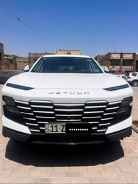 موديل ٢٦ • ماشي ١١٠٠٠ • محرك ١٥٠٠ تيربو