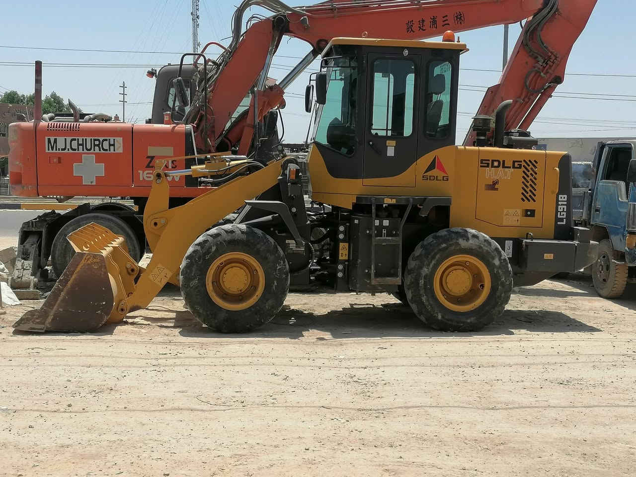 للبيع موديل 2023
درب البحار باب اول فحص موقت
بعدني مامرقم
مكينه جديده
تاير نص عمر
شركة درب البحار لتجارة المعدات الثقيلة  
السعر 270
***********
