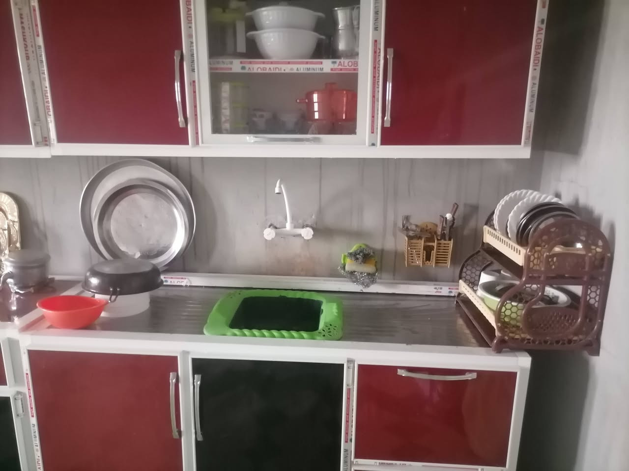 كاونتر هوه وسنك كامل للبيع مكان كوت منطقت البدريه سعر عله هذا رقم *********** اني متكلف بل نشر لحد يراسني هذا رقم راعيه
