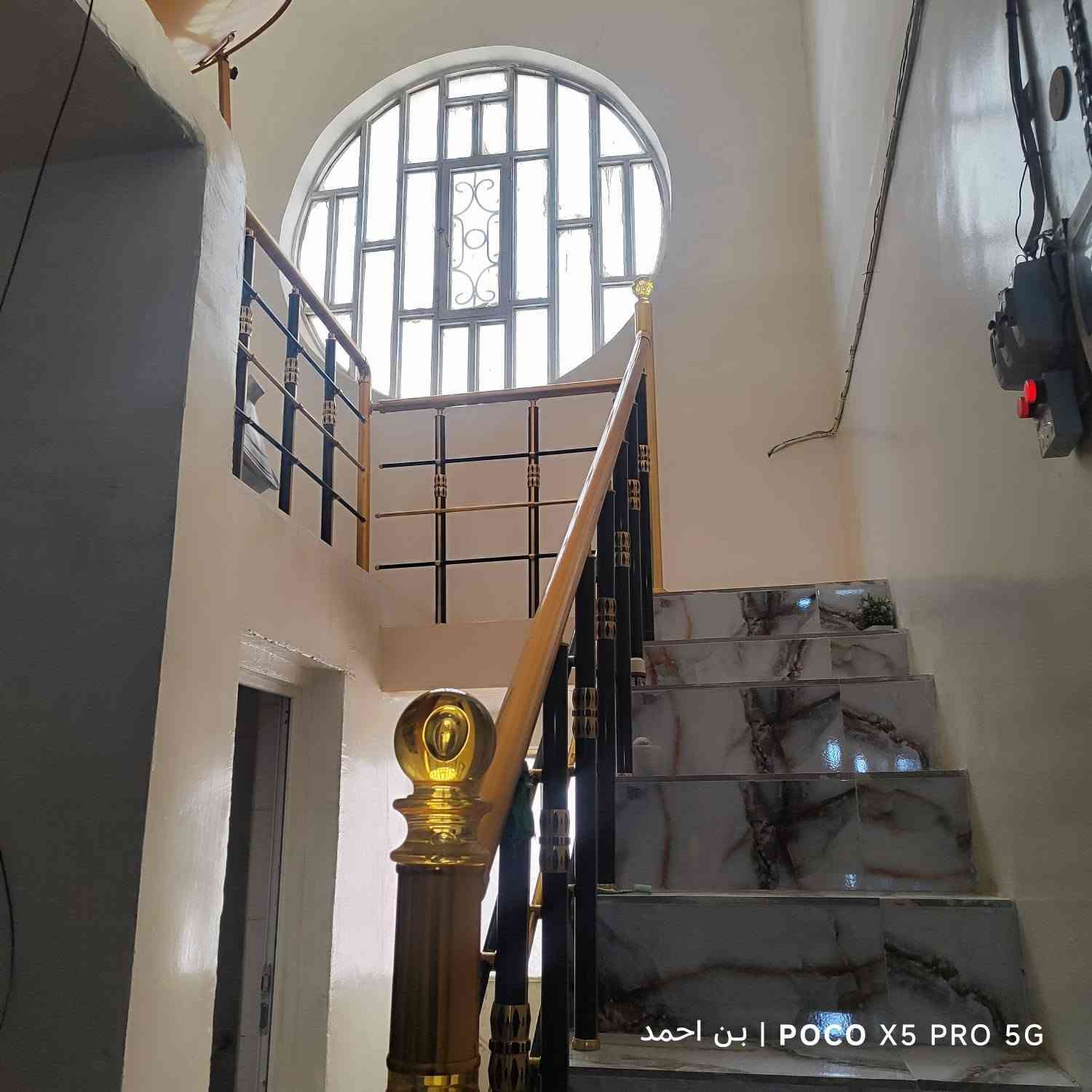 🏠 دار للبيع
📐 المساحه 250متر

📍 الموقع حي المعلمين

⚡ يتكون من غرفتين وصاله ومطبخ واستقبال

__بناء طابوك عگاده

💵 السعر خاص

📞 للاستفسار ادخل خاص وتدلل
  او الاتصال على الرقم ***********
