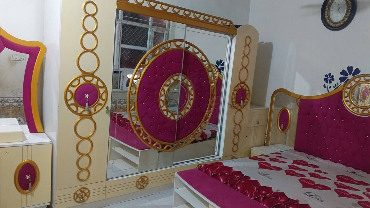 غرفه تركيه • ٧ قطع • نضيفه