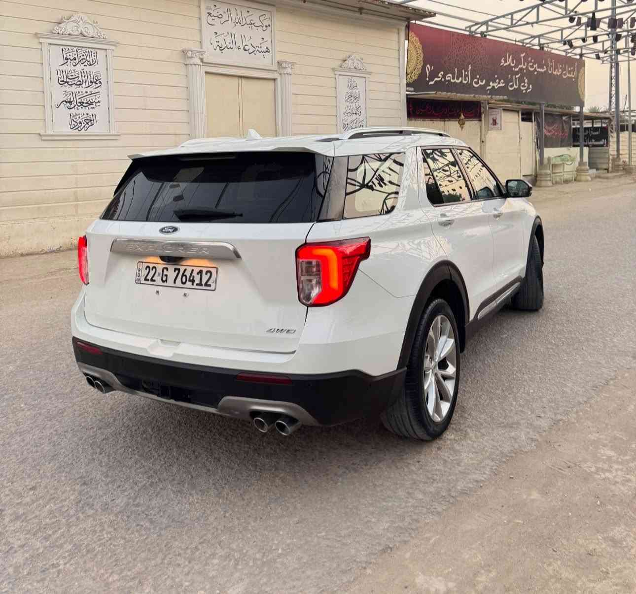 فورد اكسبلورر بلاتينيوم 2021 سته سلندر  v6 3.0L
ماشيه 37 الف ميل 

وارد امريكي بدون حادث صار بيها حادث بل عراق جاملغ خلفي صبغ 

رقم اربيل تريد تحويل تريد وكاله 

البلاتينيوم معروفه مواصفاتها اعلى فئه بالاكسبلورر 

المواصفات الخارجيه

خمسه كامره 

حساسات امامي وخلفي وجانبي 

رادار امامي وجانبي وخلفي 

تحديد مسار 

قياده شبه اليه

نزول منحدارات 

فور ويل

5 وضعيات قياده اقتصادي طبيعي سبورت ثلج طين 

اوتو ستوب 

اوتو بارك 

اوتو بريك 

اوتو هولد  

هاند بريك كهرباء 

ستيرن كهرباء 

لايت امامي كهربائي ماطور ويه الستيرن 

المري الجانبيه كهرباء 

اناره ترحيب بالمري وبالدوسه 

المواصفات الداخليه 

شاشه كبيره ابل كار بلي انرويد اوتو 

كشنات جلد 

كشنات تدفئه وتبريد ومساج 

كشنات السبعه راكب كهرباء 

بردات خلفيه 

كشنات اماميه خزن ميموري 

المري جانبيه والووسطه اوتو دم معتمه 

مواصفات كامله مابيها اي شي نقص 

مكفوله كير ومحرك وتبريد 

كشرها وداخلها جدا نضيف 

تخم تاير برجستون ياباني جديد 

سياره مال جنايه 

اخواني رجائا هذي السياره بلاتينيوم لحد يقارنها اباقي السيارات وجديده جدا وحادثها كلش بسيط 

مكان السياره بابل  

السعر  248 وبيها مجال وماكو هيج سعر بس مسعجل  

للاستفسار الاتصال على الرقم ***********
