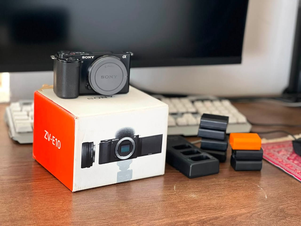 Sony zv-e10
ظافة %85
شتر32k
7 باطرية
سعر 650 الف
***********

نص مكتوب في الصور:
- Camera Shutter Count
- Find out how many shots your Digital SLR has taken
- RESULTS
- Shutter count
- 32849
- Current value on eBay
- As an eBay Partner, this site may be compensated if you make a purchase using the above link
- Post
- If you found this useful and love cameras, check out our new desktop app!
- CHECK ANOTHER CAMERA
- Digital Photo Gallery