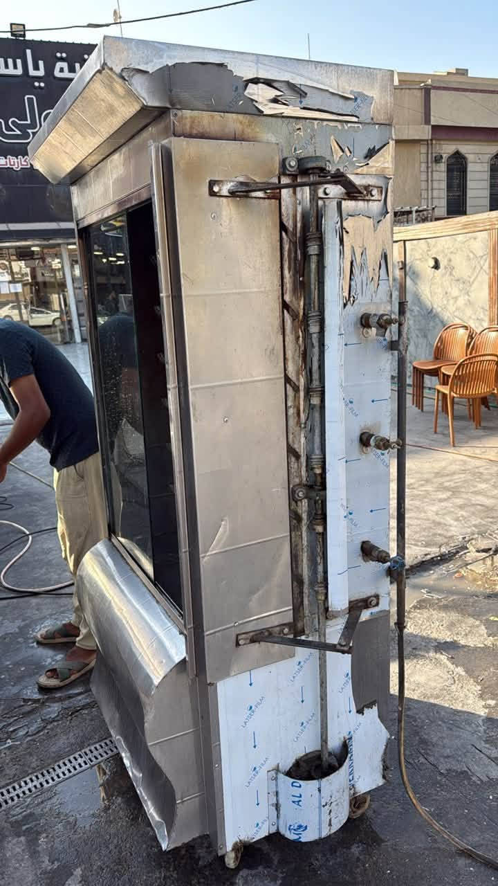 شوايه دجاج نظيفه جدا بدون ماطور للبيع مستعجل مكاني حي الاعلام ***********
