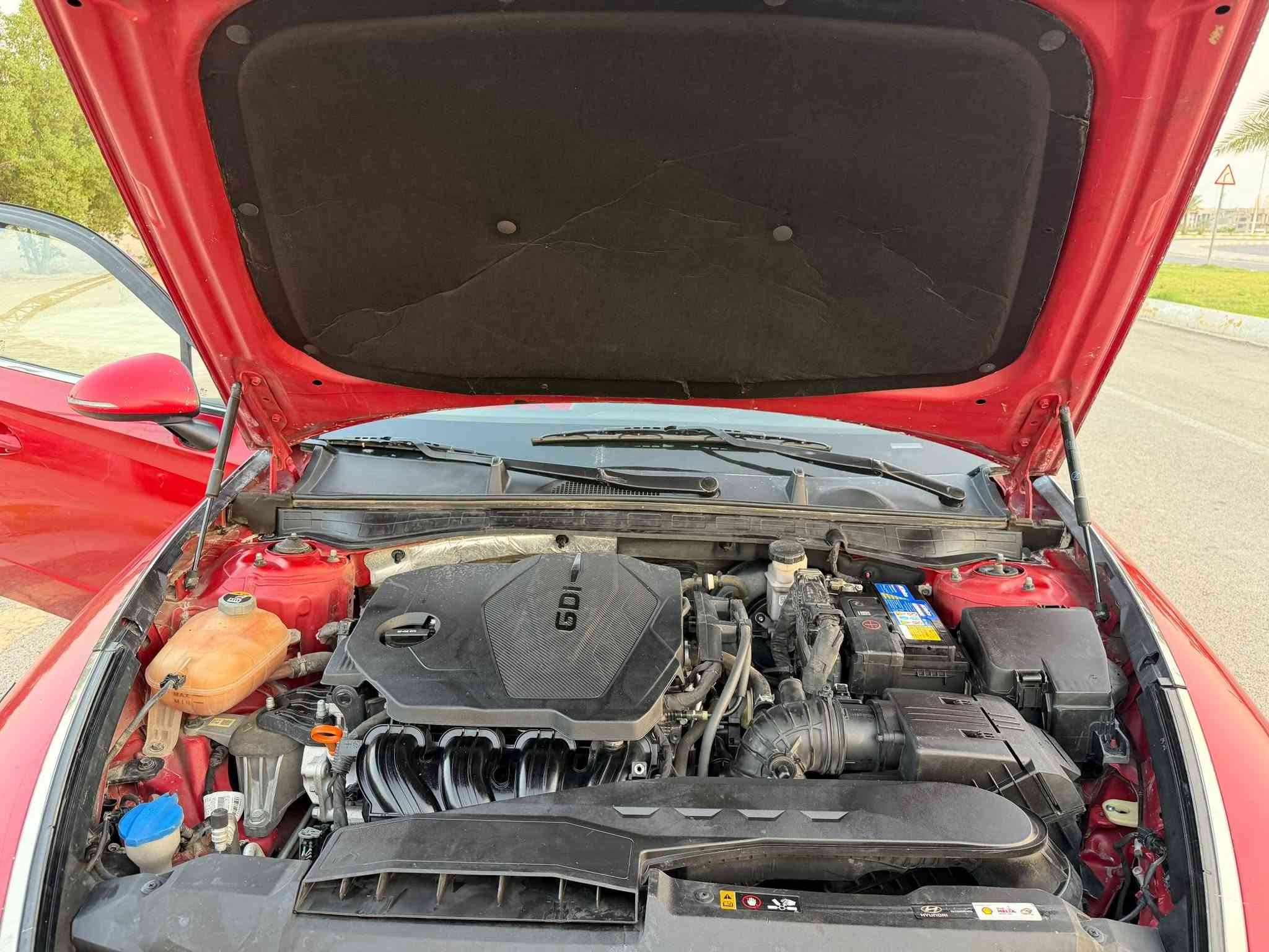 السلام عليكم
سوناتا للبيع موديل ٢٢ وارد امريكي  لون احمر 

🧰 شرط السياره جاهزة من حداديه ومن باقي التفاصيل تخم تاير جديد باتري كوري اصلي جديد جامه أمامه جديدة 

⚙️ محرك 2500 برغي مامفتوح مكفول من كلشي 

🪛 كير شرط على وضع شركه مكفول 

🧊 تبريد ثلاجة

🛞 تحكمات ستيرن

🅿️ وقوف ذاتي

🛣️ تحديد مسار

🛑 اطفاء عند الوقوف

⚙️ مثبت سرعة

🎒 جنطة بصمة

🅿️ سايد بريك بصمة

🎶 سماعات دمام + مضخم

🪑 كشنات مخمل

💡 لد نهاري أمامي

🔦 لايت زنون عالي وناصي بلادي

💡 بك لايت لد

🌙 لايت أوتو

ماشيه سياره ١٢٥  وقابل للزيادة 

سياره حادث سرقه القطع وطخات اثنين  اني ابيع صبغ حزام 

سيارة محرك كير مكفولات برغي مفتوح بيهم سياره عليها ادامه من كلشي جاهزه و جديده مال جناي 
السعر١٢٧ ومجال كلش بسيط 
 التواصل خاص 
او على الرقم ***********
