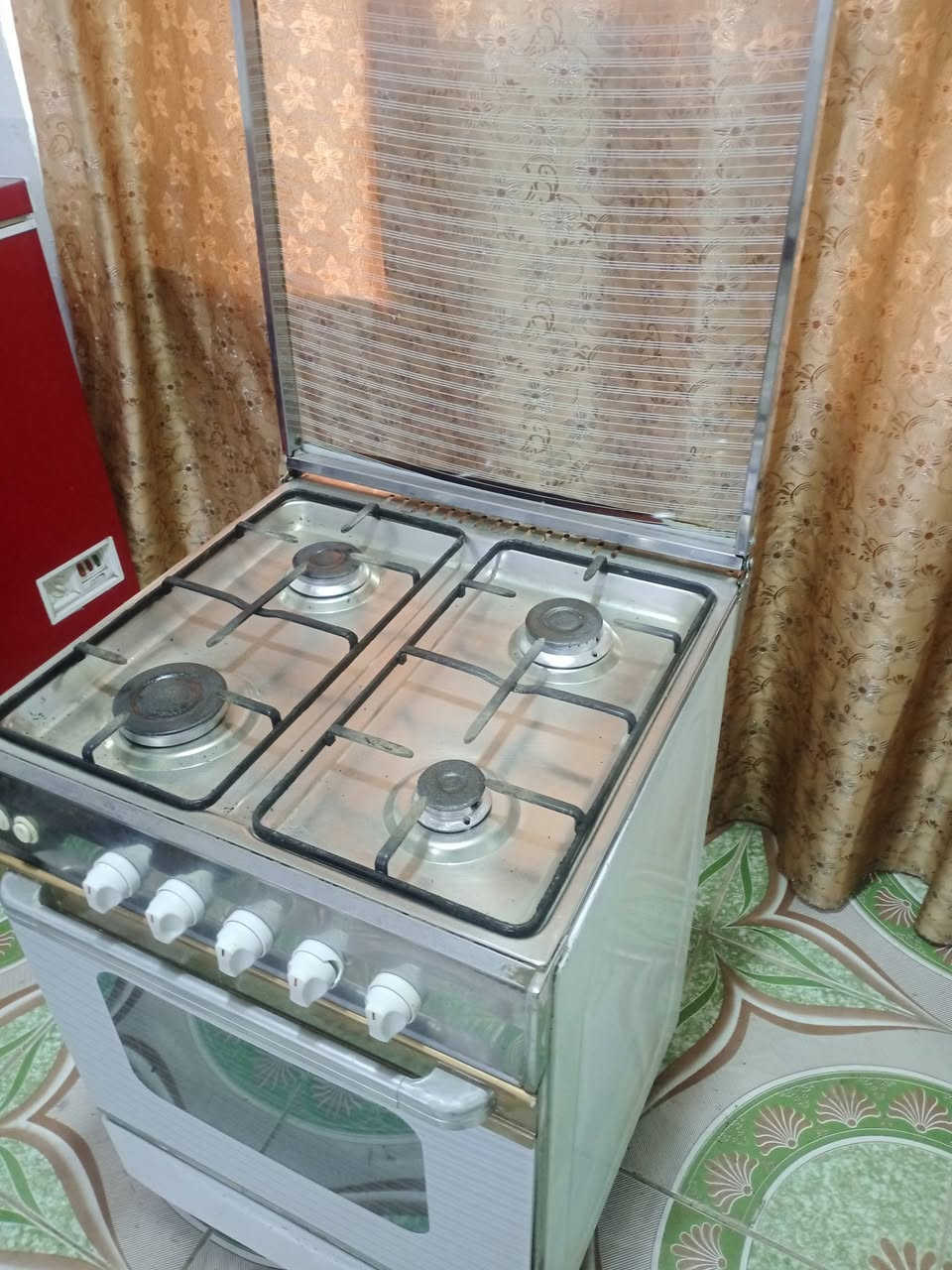 طباخ للبيع • زين القوس