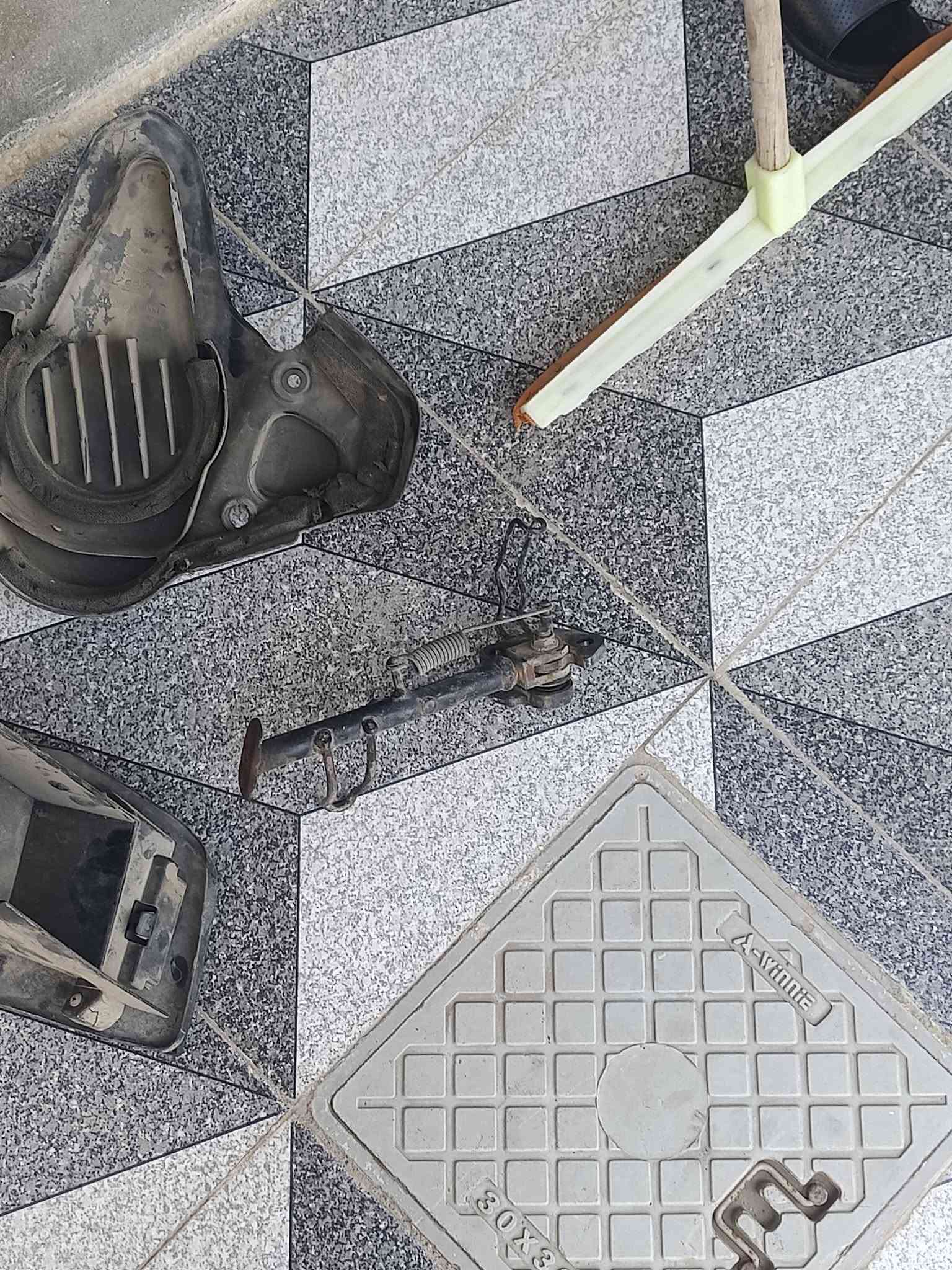 السلام عليكم غراض صفر عشره للبيع حله الرقم, ***********
