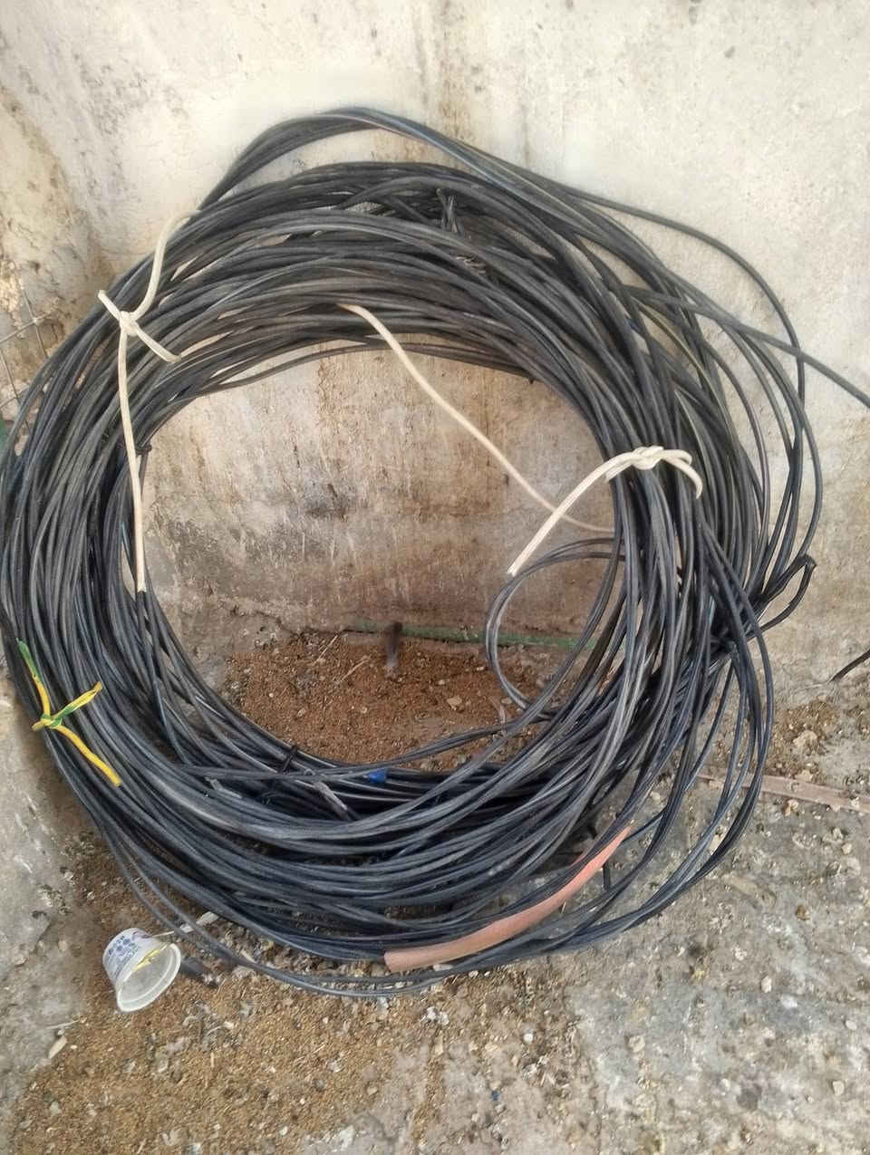 السلام عليكم ضفيره خطين 47 متر ب50الف
واربعه خطوط 16 متر ب30 مكاني ناصريه المركز يم مستشفى تركي ***********
