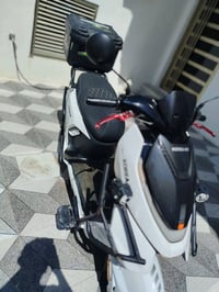 كهربا • بطاريات 6 • أمامي مكسور