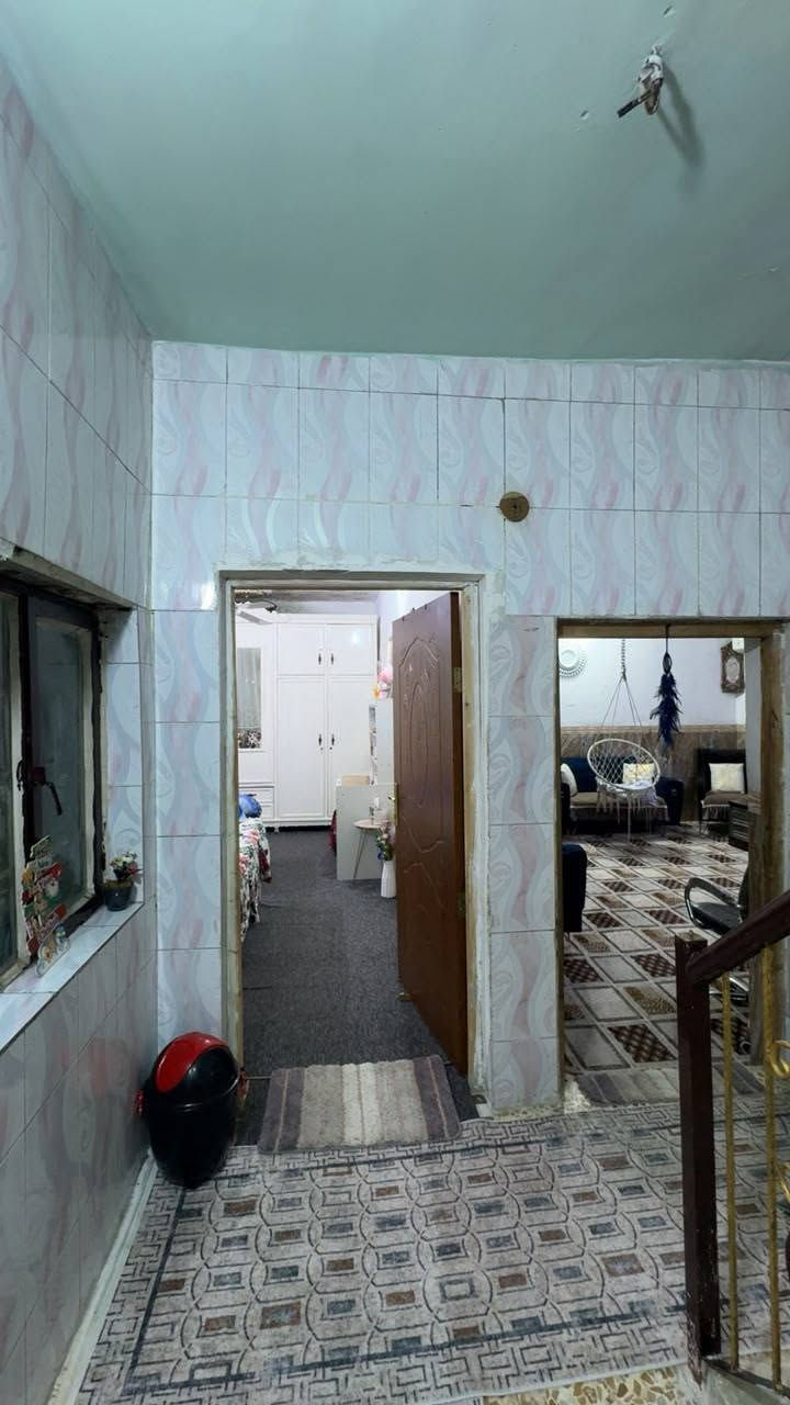 السلام عليكم بيت 100م مربع للبيع مكان سبع قصور شارع ابو علي قرب جامع الحمزه طابق واحد للاستفسار ***********
