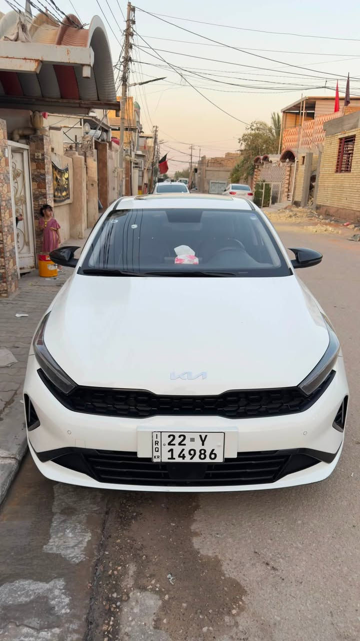 🚘🔥 للبيع Kia K3 موديل 2025 – فل أوبشن 🔥🚘

📌 المواصفات:
• موديل 2025
• محرك 1500 CC
• ماشية فقط 20,000 كم
• كفالة عامة
• حساسات أمامية وخلفية
• كاميرا خلفية
• تبريد ❄️
• سيارة نظيفة جداً ومحافظة
• استخدام شخصي
• أوراق أصولية
• السيارة موجودة في محافظة النجف الأشرف

💰 السعر: 147 ورقة
🔸 بيه مجال للجاد فقط

📍 النجف الأشرف

📞 ***********

🔥 سيارة نظيفة، موديل حديث، ومواصفاتها حلوة جداً.
 فتحة سقف، شاشة، بصمة،  أو جلد،  ، أضيفها حتى الإعلان كامل وقوي.
