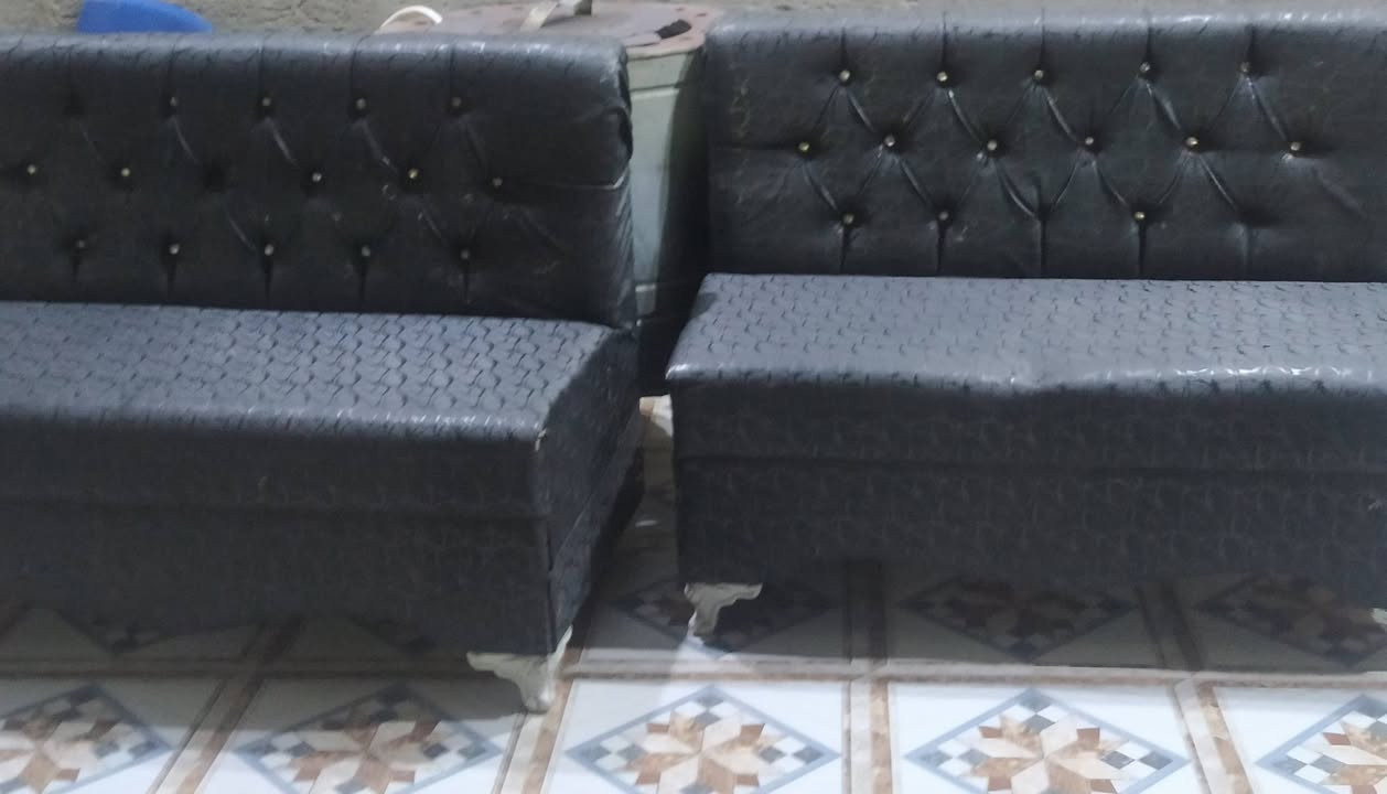 كاونتر وسنك مرمر  ومصطبات ثنين للبيع استفسار اتصال ع رقم ***********
