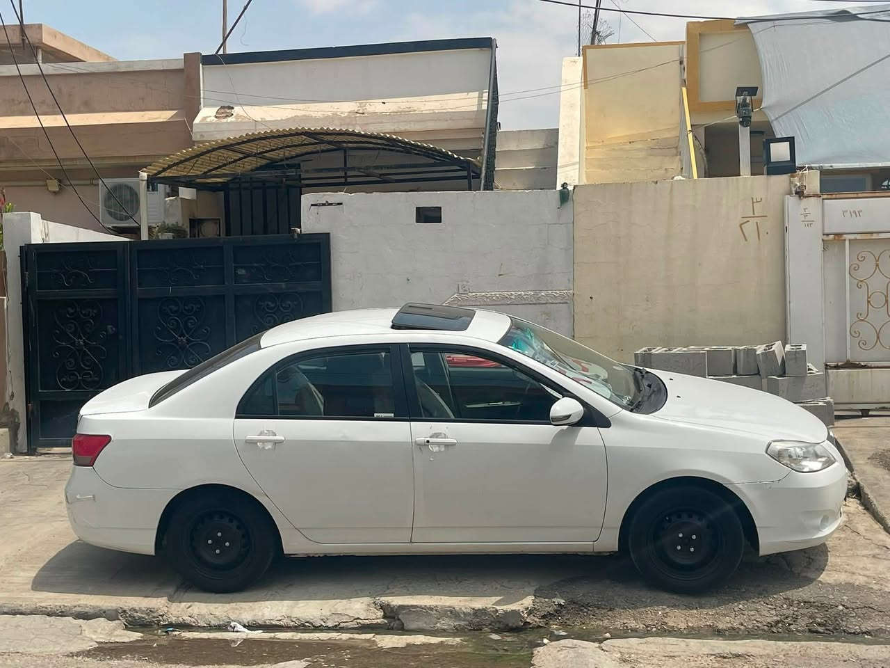 Byd G32014
بیوایدیG3 2014

بێ بۆیاخ 
 گێڕ و مەکینە بەشەرت 
تەبریت لەسەر سویچ زۆر ساردە ❄️

فول مواسەفات 

٤جام کارەبا 
سڵایت 
بەسمە 
ئەیبی ئیس ABS
لایت عەدەسەو زینۆن 
٣بەسمە و قفڵ مەرکەزی
ئاوێنە کارەبا
کوشن جلد
ماڵی دۆستە

تیبینی ... جوابی نامە نادەمەوە ئەگەر مشتەریت تیل بکە ☎️

ژ.م (***********_***********)
