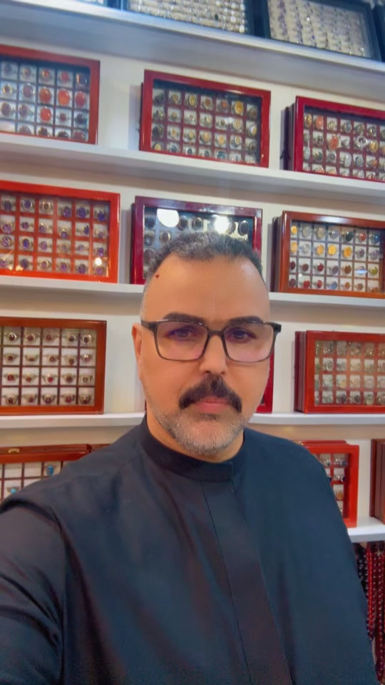 للطلب الأحجار الكريمة والحجز يرجى مراسلتنا على الأرقام التاليه واتساب  *********** ابو عباس *********** أبو محمد *********** ابو حسين  العنوان النجف الاشرف سوق الكبير قيصرية نوري الشرع 👈الموبايلات سابقا👉
