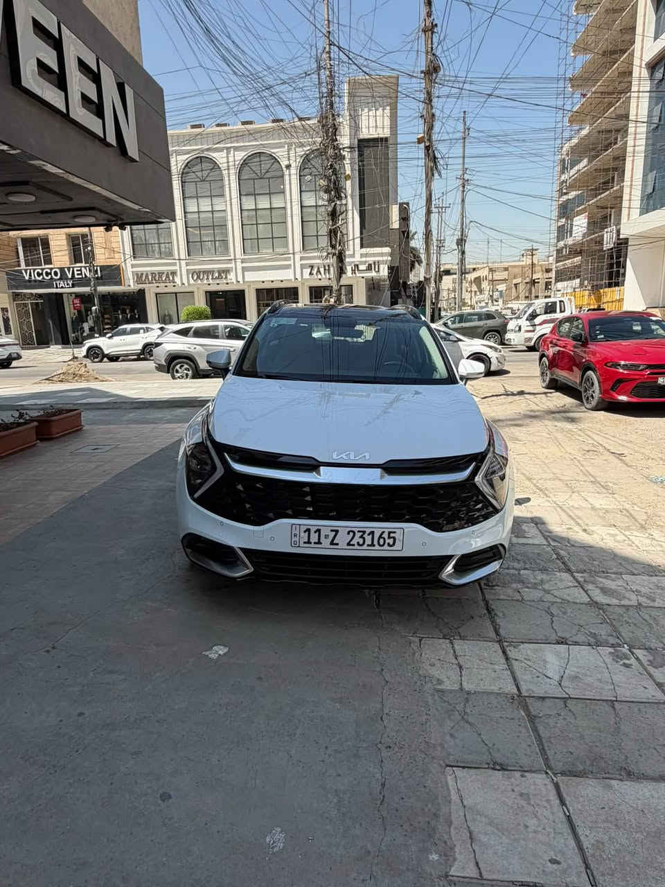 كيا سبورتج خليجي وكالة الدوليه 2024  ماشيه 23 الف السياره على ايديه زيرو اخذته رقم بغداد فول مواصفات 
بنوراما 
كشن تدفئه 
كراسي كهرباء
صندوك كهرباء 
بصمه 
ويل كب 19 
حساسات كامرات
صار بيه طخه باب السايق ترجع على بارد وابيعها على ضربته 
وبيه بارد سابقاً باب الصدر على كد اصبعين 
غير هذني السياره مكفوله 
عنوان السياره كراده العرصات 
السعر / 197قفل
للتواصل /***********

