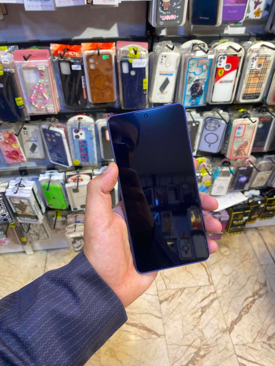 السلام عليكم
Samsung S26 ultra 256GB
نظافة ‎%‎
ضمان وكالة لكن مو عين الفهد
باكيت وكيبل أصلي
مستعمل 15 يوم
مكفول من التصليح ومن أي خلل
السعر مليون و150 قفل
مكاني بغداد العامرية
***********
