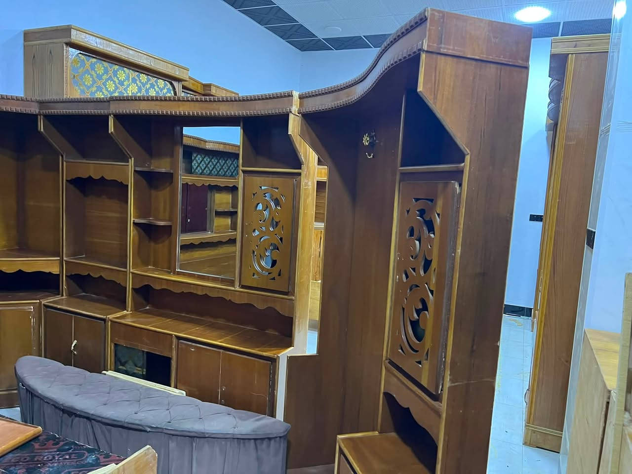 يوجد غرف نوم أسعار مناسبه جدآ العنوان الرمانه مقابل المستشفى السعر عل خاص اتصال عل رقم ***********
