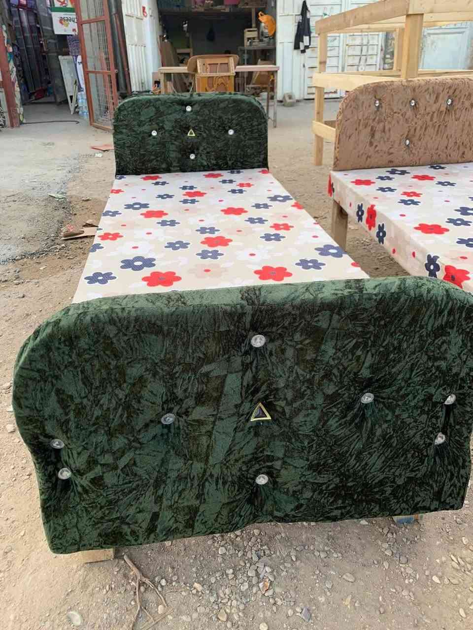 چربايه ام النفر بدون توج ٣٥ بيه توج ٤٠ الطول ١٩٠ العرض ٧٥ للاستفسار ***********هاذه الرقم فقط واتساب
