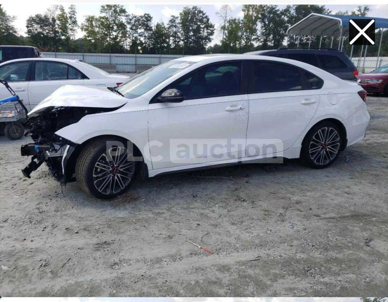 سلام عليكم فورتي GT 1600 تيبرو
رقم بغداد موديل 23 بيه حادث صبغ بنيد وبارد بين الباب والجاملغ 
مكفول لغد شواصي كير محرك ليبل واحد السياره 
فول مواصفات اعلى فئه 
بصمه تشغيل 
بصمه ابواب 
بصمه صندوك 
كشنات جلد + تدفئه تبريد 
فتحه
نضام اوتو هولد 
سايد بريك بصمه 
نقطه عمياء بلمري 
تحديد مسار 
سياقه ذاتيه 
كروس مثبت سرعه 
ونضام التحكم بلكروس 
رادار خروج من المسار 
مانع اصدام من الامام 
مانع اصدام من الخلف 
مانع اصدام من الجوانب 
نضام ترحيب عند الاقتراب 
صندوك ذكي يفتح عند الاقتراب 
تبريد بيانو ثلج 
ستيرن حرف D
فول تحكمات 
السعر 130 وبيه مجال 
العنوان بغداد الحريه 
*********** 
*********** 
الاتصال واتساب فقط

نص مكتوب في الصور:
- PLC auction
- PLS auction