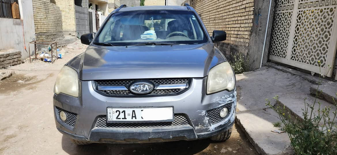 السلام عليكم سبورتج ٢٠٠٩ خليجي محرك ٢٠٠ مكفوله من المحرك والكير ماشيه ١١٢كيلو استلام شركه السعر ٨٥ ورقه بيها بعض النواقص سياره متانه ت *********** الكاظميه
