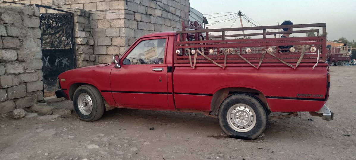 سلام عليكم 
بيكم موديل 82
حداديه وصبغ جاهز رقم نينوى دولي سنويه 2031
سياره جاهزه مكان موصل سعر 28وبيها مجال 
اخوان مكلف بل نشر خابر صاحبها 
للستفسار ***********
اسيا ***********
