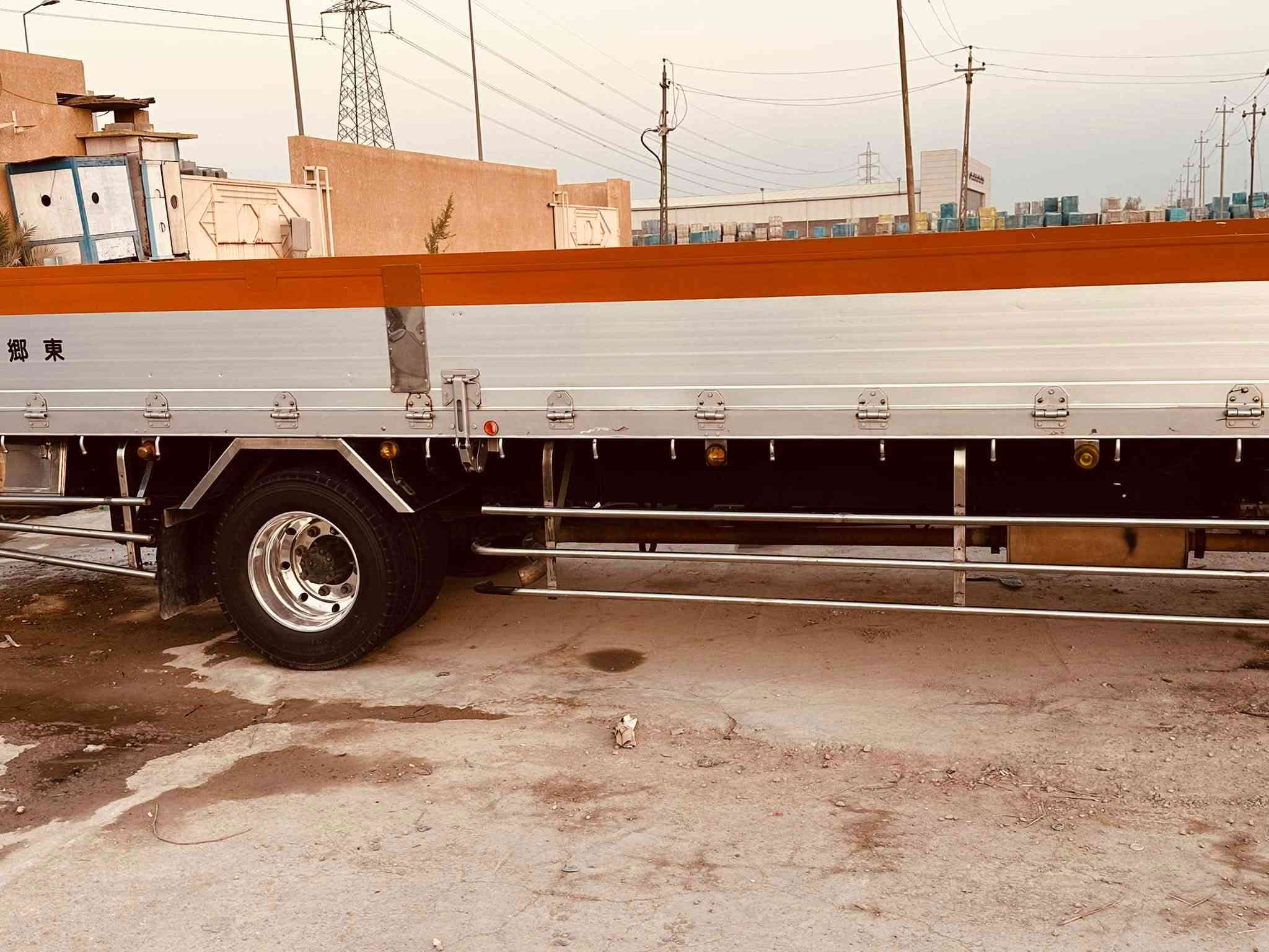 شيطان دخول جديد رقم بغداد ما مشتغل بلعراق سبعة وربع شاصي محسن الاخير فول عادي بلادي مكينة 6 سلندر 
سستم بلادي معرض ومجمع باسم العتابي ***********
