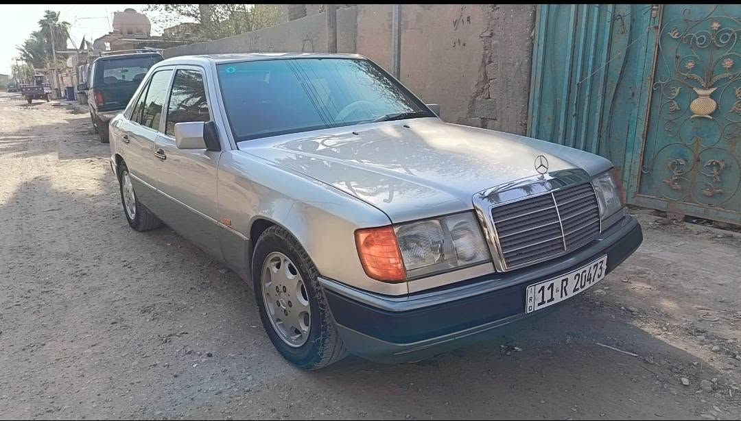 السلام عليكم مرسيدس دب E300 موديل 1991
سياره باسمي 

مواصفات فول

كير ومحرك مكفولات

مري تحكم كهرباء

اربع جامات كهرباء

تبريد ثلج

قواعد مكفوله

تنته طكتين

سنتر لوك

مقاعد كهربائيه

ترايك وين مايعجبك 

مكاني بغداد قرب مجمع بسمايه 

***********
