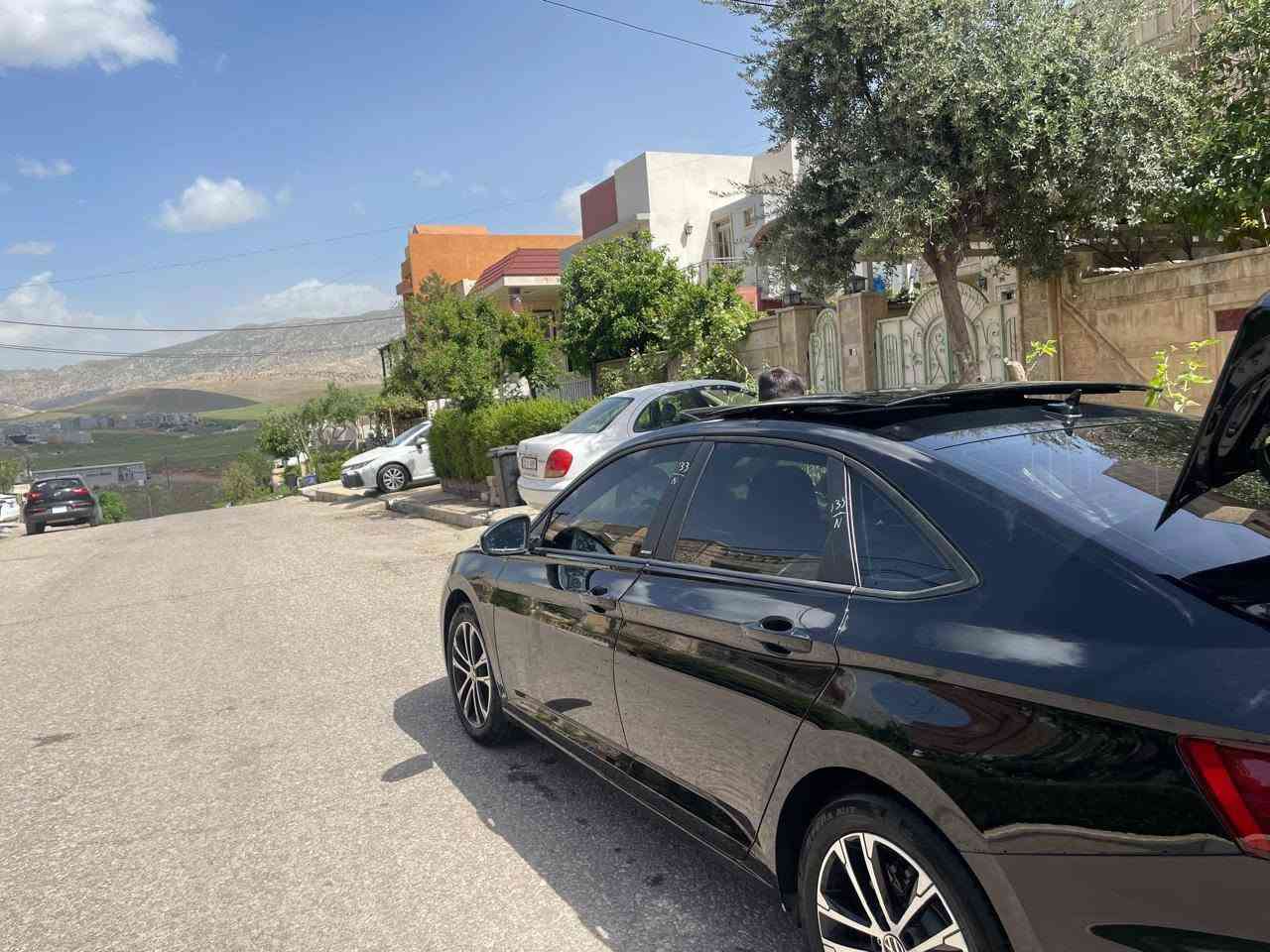 السلام عليكم
جيتا 2024 مرقم اربيل فول فول مواصفات بانوراما
گير عادي 
فقط بونيد صبغ بدون قطره دواخل بشرط
السعر 132 ومجال
*********** واتساب متوفر
اخوكم ابو لؤي
مكان السيارة عقره معرض گولان سميل, دهوك
