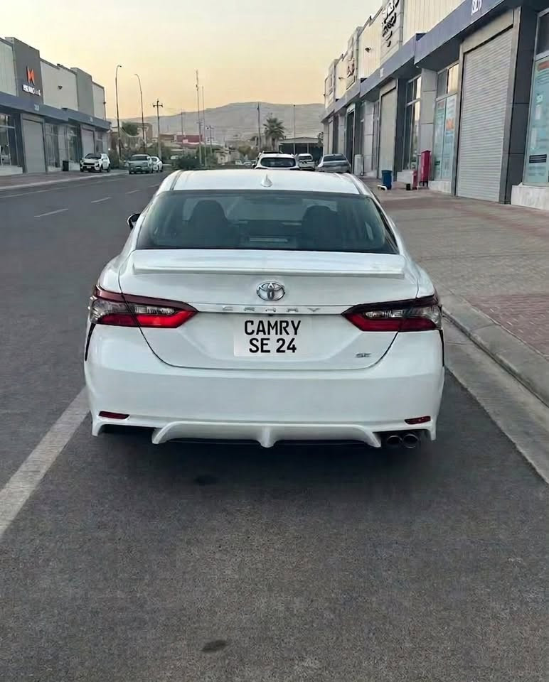 السلام عليكم
كامري TOYOTA CAMRY 2024
السيارة فئة SE NIGHT SHADE
ضررها ربع بنيد صبغ + نص باب سكن صبغ والجاملغ الامامي مبدل شركة بدون صبغ.
المواصفات
• شاشة كبيرة
• داخل لون اسود وكشنات جلد
• اشاير بالمري
• رادار امامي
• مانع تصادم
• محدد مسار
• تصحيح مسار
• مثبت سرعة
• مانع انزلاق
• استيرنق متحرك
• تحكم ستيرن
• نقطة عمياء
• مانع تجاوز
• حساسات مانع تجاوز
• اضوية اماميه زنون LED
• اضوية خلفية LED
• ليد زنون نهاري
• ويل قياس 18
• نظام ECO + TRIP تلقائي و 3 أنظمة قيادة ECO / Normal / Sport 
• نظام GPS + خرائط
• اوامر صوتية
• بلوتوث
• مدخل USB 
محرك + كير + تبريد شرط￼
السعر : 193 وبيها مجال
رقم شاصي 4T1G11AK2RU902670
ملاحظة: السيارة مدفوعة خروجيتها وباقي شهرين للترقيم وتترقم شمالي
مكان السيارة دهوك 
*********** /واتساب
