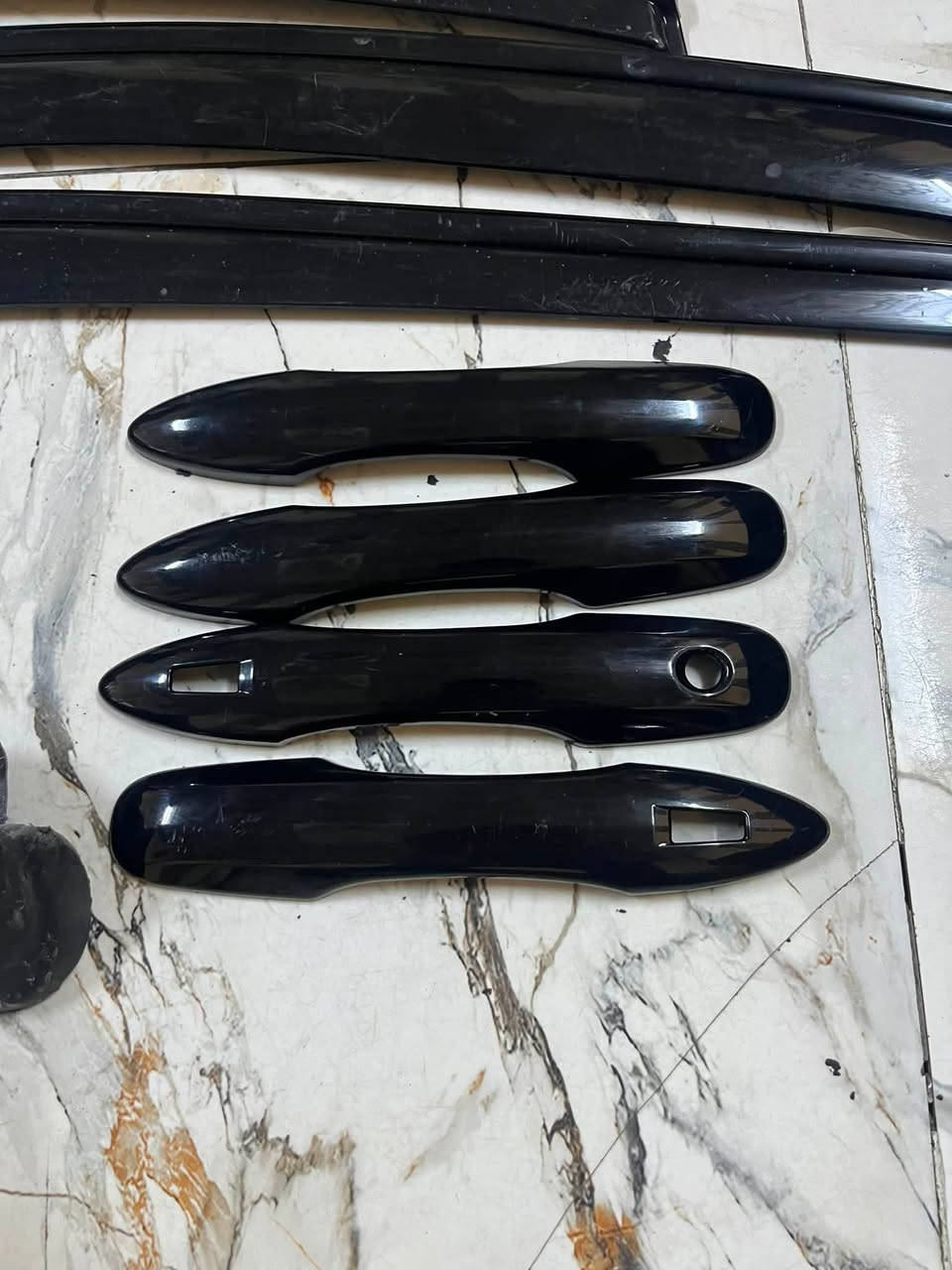 مطريات +يدات +واقيات مال كورلا السعر 30قفللل لحد يعلق رجائن اتفضلل واتساب وبيكك خير وتدلل ***********
